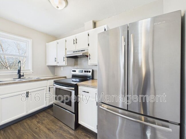 Photo - 721 N Rogers St