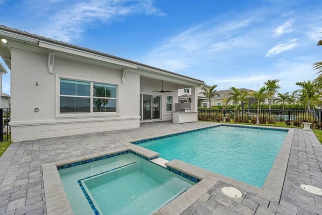 Building Photo - 12582 Nautilus Cir