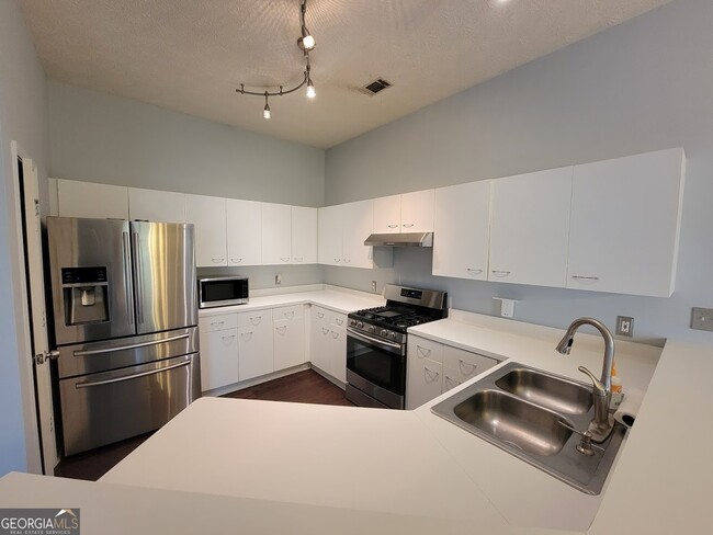 Photo - 53 Braelinn Creek Ct