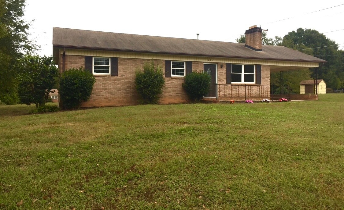 Photo - 2741 Kool Park Rd NE (Hickory, NC)