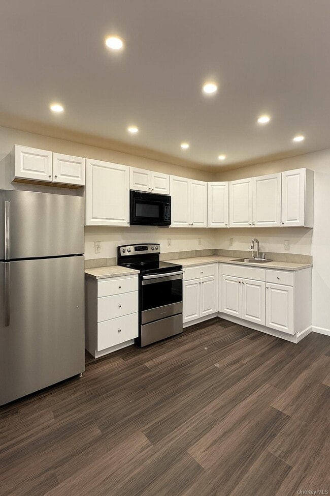 Photo - 420 Broadway Unit 2