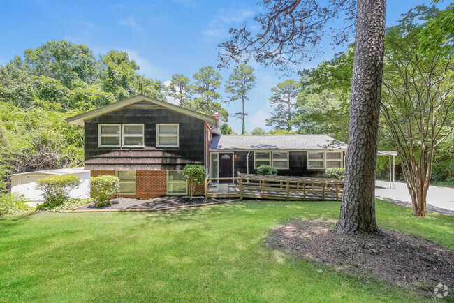 Building Photo - 14 Piney Woods Ln Rental