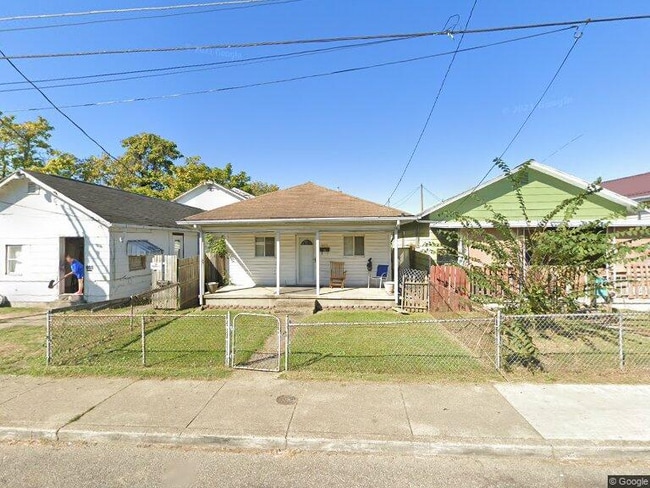 Building Photo - 605 Russell St Rental