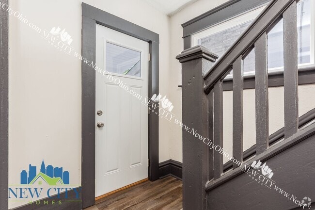 Building Photo - Freshly Renovated 3 Bedroom Home in Frankl...