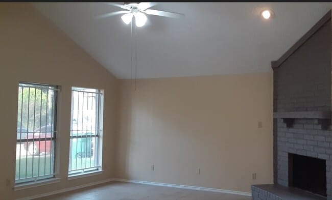 Photo - 8223 Furlong Ln