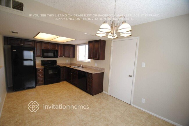 Photo - 215 W 17th Ave