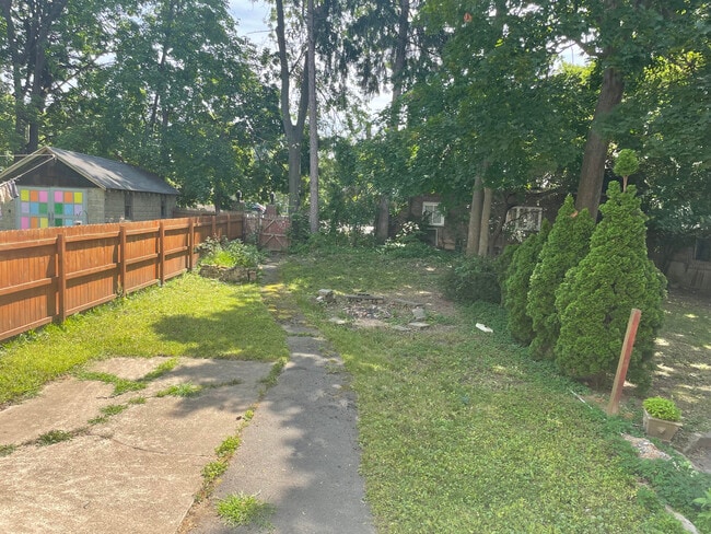 Photo - 12 S Lake Ave Unit 1c