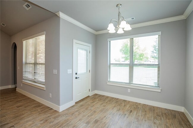 Photo - 214 Alder St