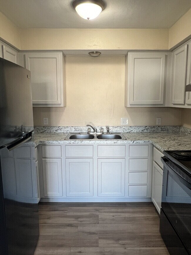 Photo - 1025 E Pearl St