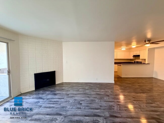 Photo - 12325 Chandler Blvd Unit 208