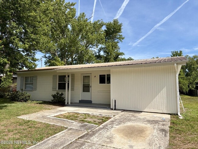 Photo - 223 N Collen Rd