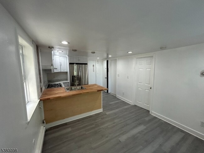 Photo - 6809 Grand Ave