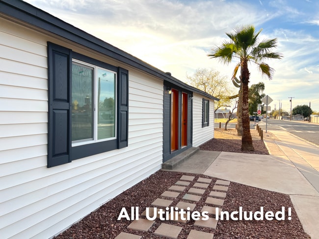 Building Photo - 441 E Brady St Unit 2