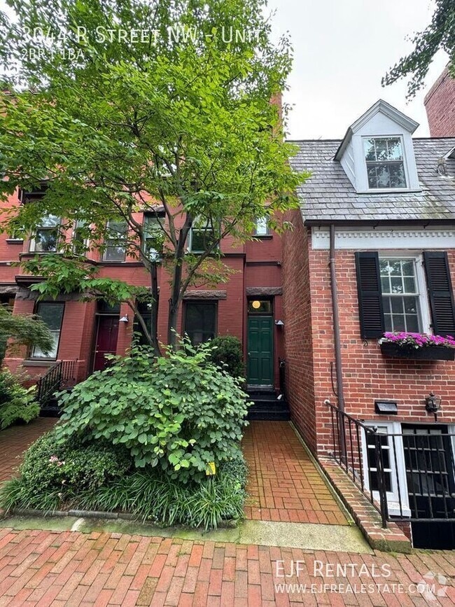 Building Photo - 3044 R St NW Unit 3 Rental