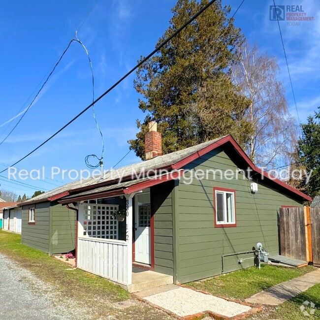 Building Photo - Cozy Home In Downtown Puyallup!