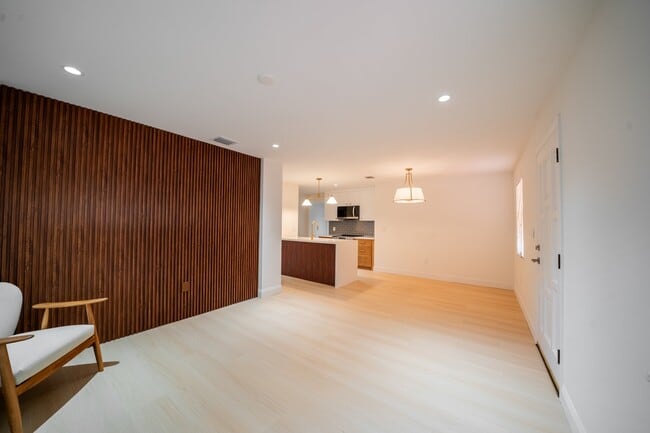 Photo - 1550 S Greenway Dr