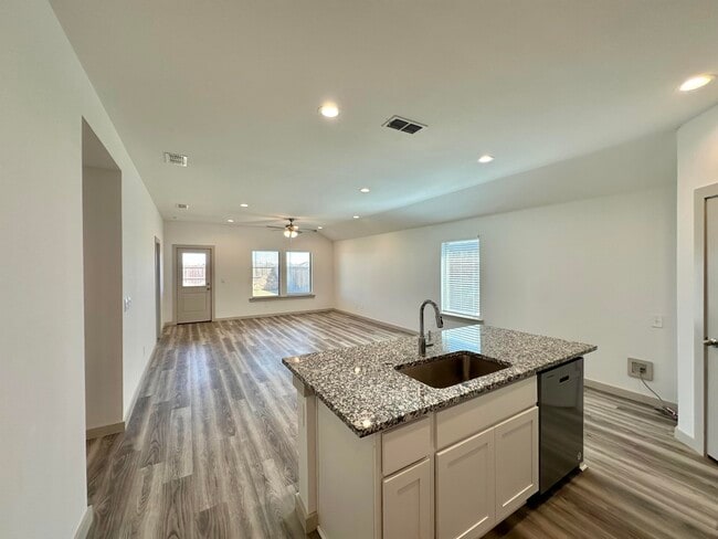 Photo - 2328 149th St