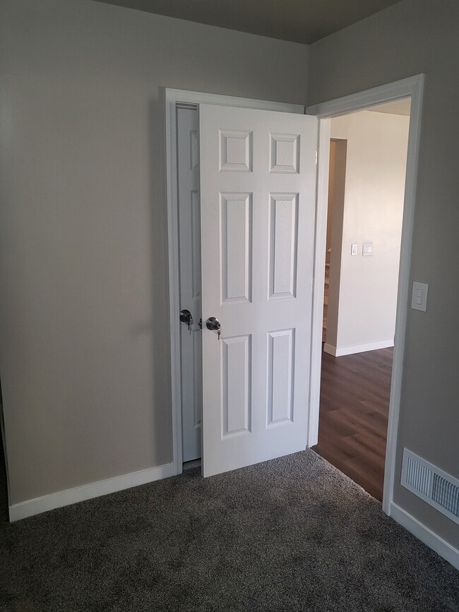 Photo - 1674 August Dr