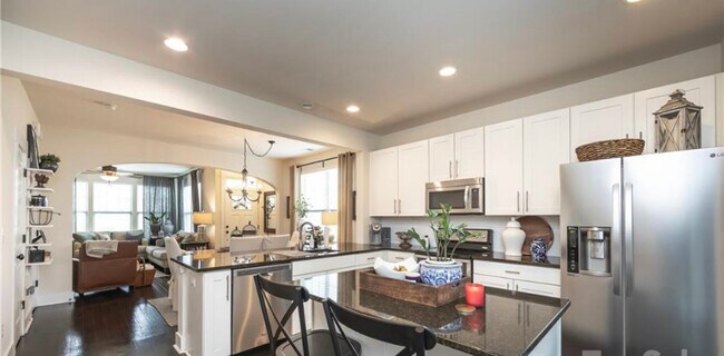 Photo - 3264 Bending Birch Plz