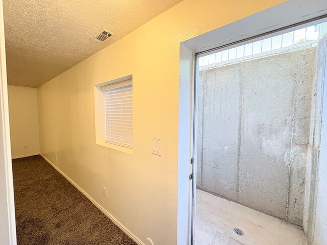 Photo - 334 W Mountain View Dr