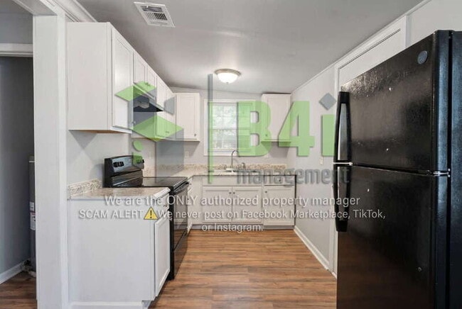 Photo - 934 Motley St