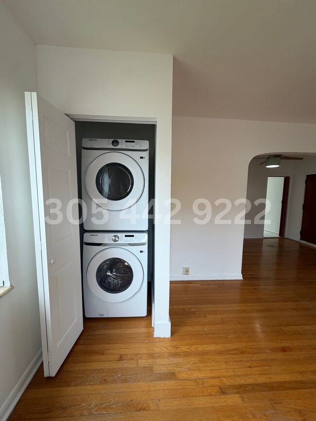 Photo - 33 Madeira Ave Unidad 1