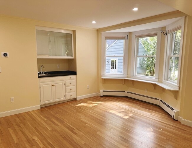 Photo - 75 Woodchester Dr