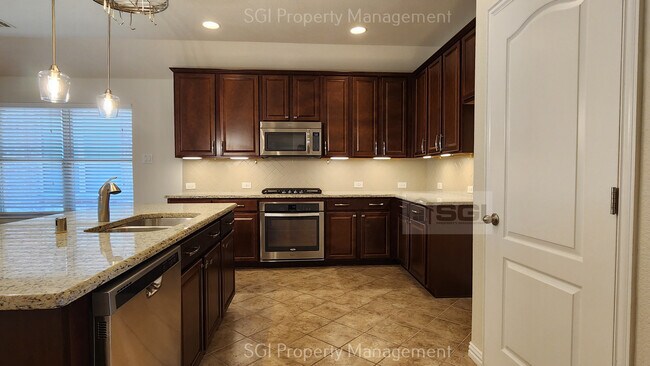 Photo - 117 Pleasant Hill Ln