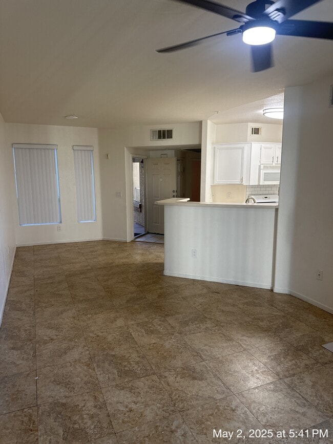 Photo - 7119 N Durango Dr