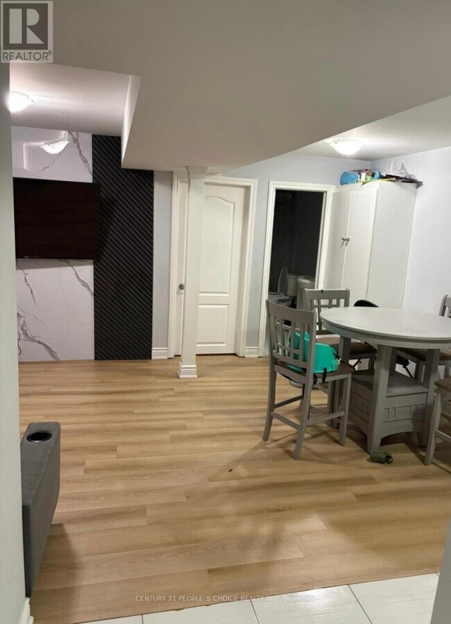 Photo - 23 Blairwood Ct