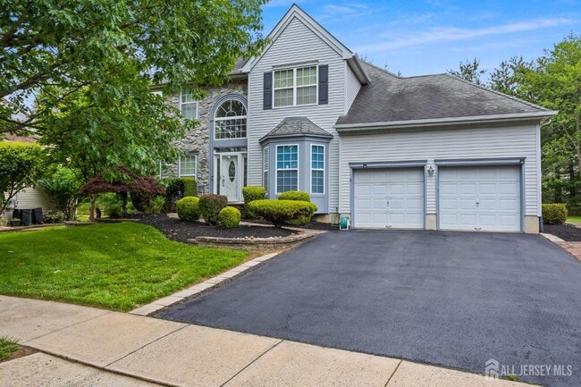 Photo - 38 Larkspur Dr House