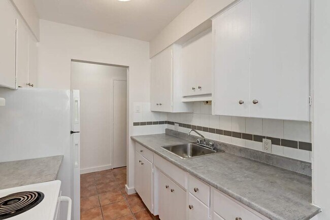 Photo - Dorchester Apartments