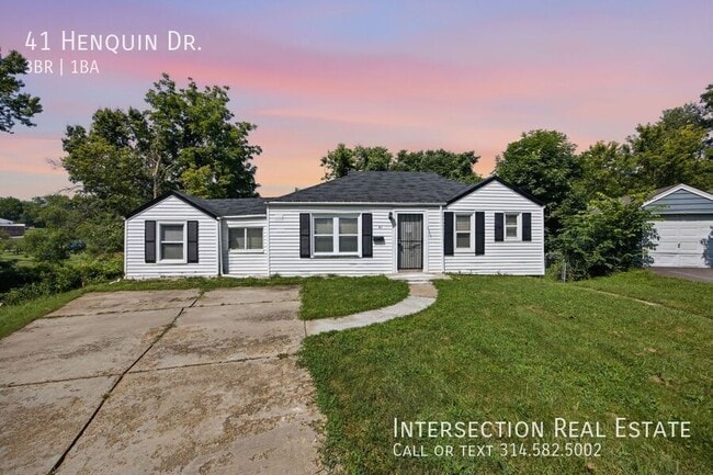 Photo - 41 Henquin Dr