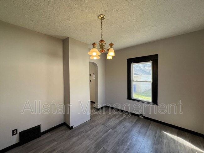 Photo - 3616 Independence Rd