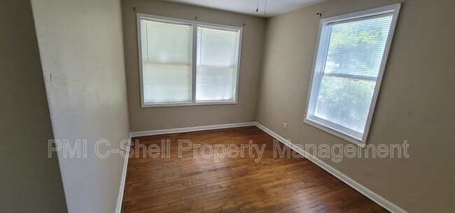 Photo - 216 Marine Dr