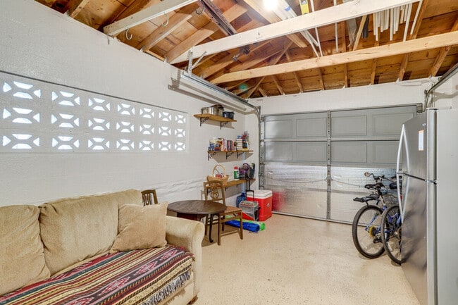 Building Photo - 12 S Arcturas Ave Unit ID1386237P