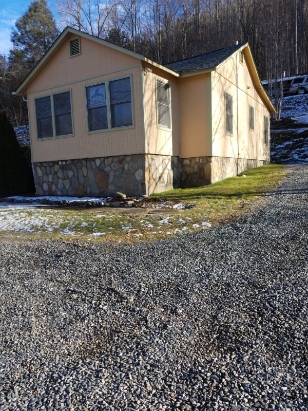 Building Photo - 977 Soco Rd Rental