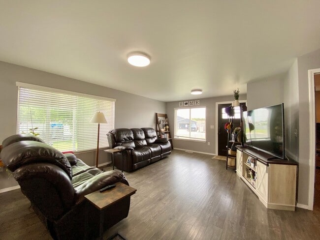 Photo - 3 Bedroom Home in West Valley