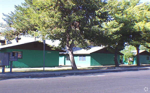 Photo - 2341 W Glenrosa Ave