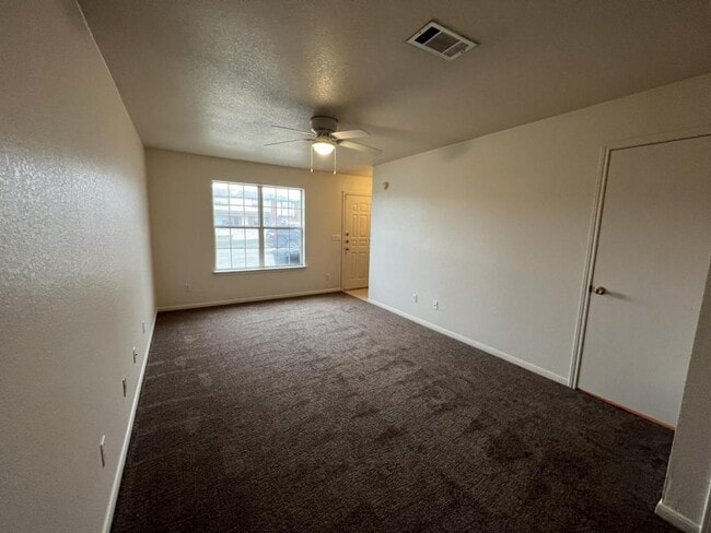 Photo - 2811 Cantabrian Dr