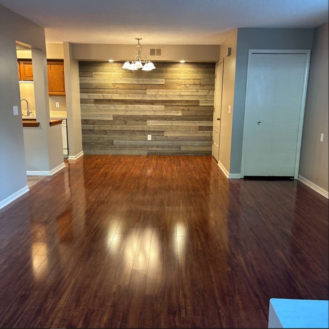 Building Photo - 173 Pinewood Cir Rental