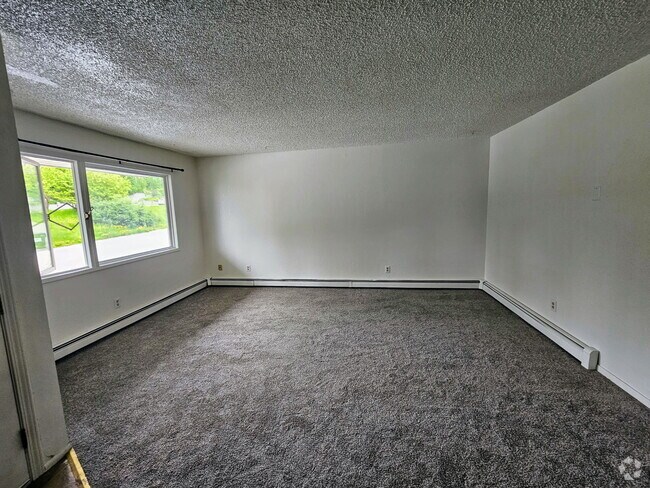 Building Photo - 1710 Muldoon Cir Unit 5 Rental