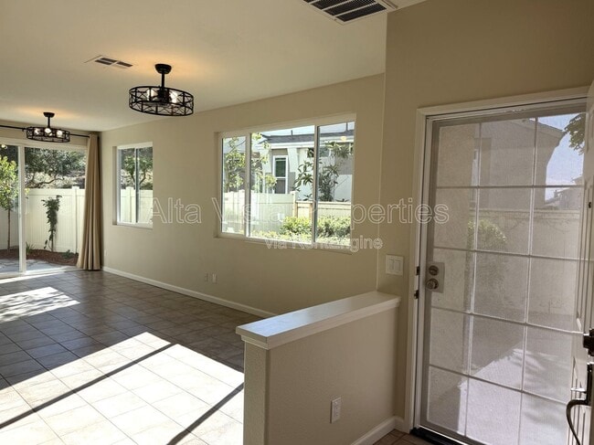 Photo - 11877 Spruce Run Dr