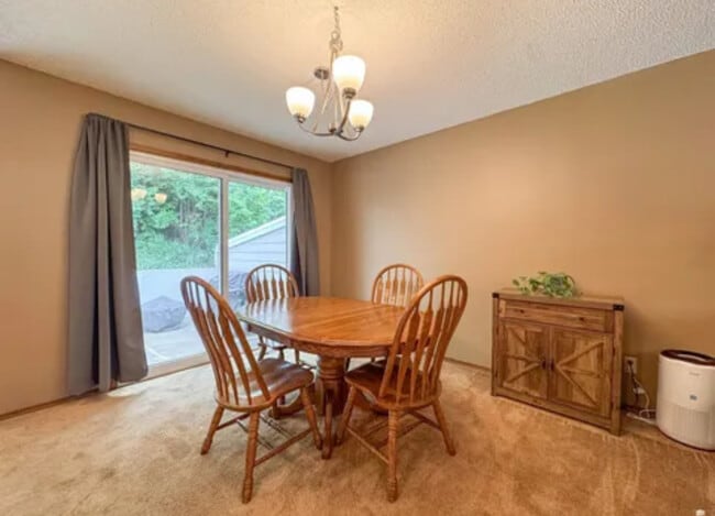 Photo - 902 Connecticut Ave