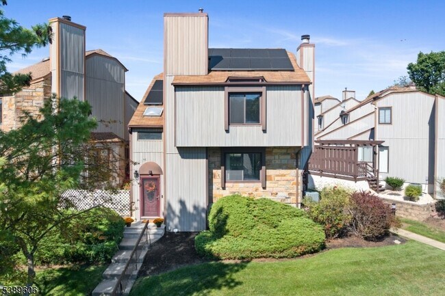 Photo - 160 Goldmine Ln