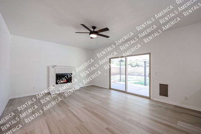 Photo - 4611 W Milky Way