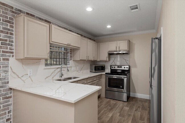 Photo - 5018 Wilmington St