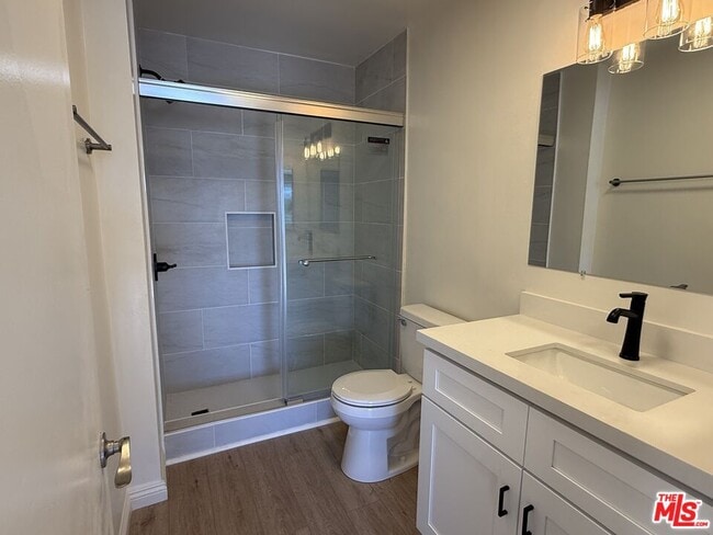 Photo - 10200 De Soto Ave Unidad 320