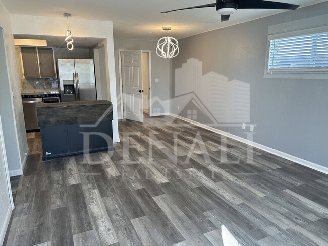 Photo - 216 E Carol Ave