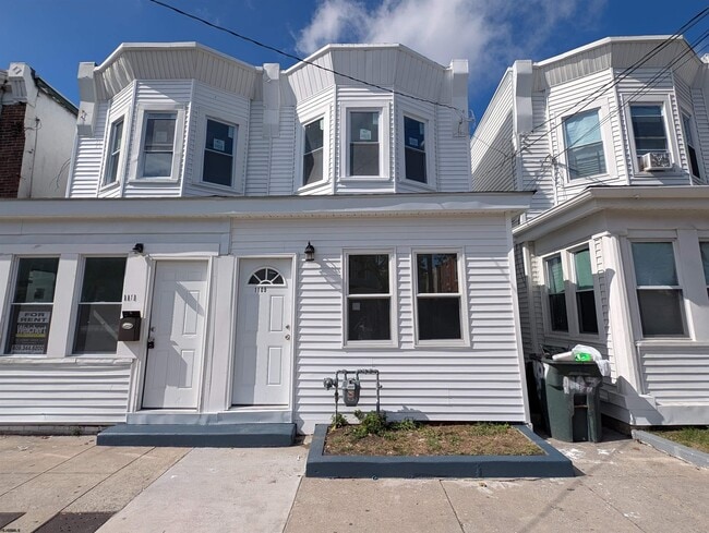 Building Photo - 1109 Adriatic Ave Rental